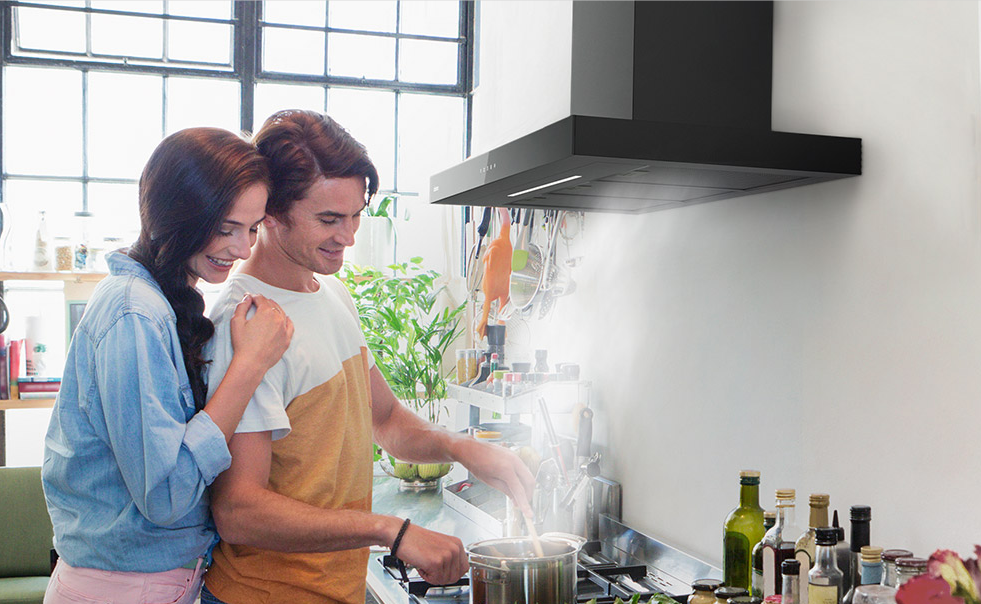 Tips for Choosing A Range Hood - CIARRA Appliances US